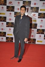 Abhishek Bachchan at Big Star Awards red carpet in Mumbai on 16th Dec 2012 (125).JPG